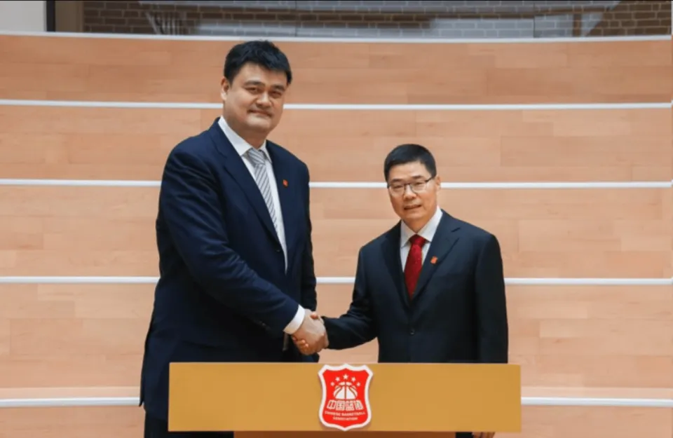 华体会-CBA季后赛又临时改赛制？球迷怒喷：若去年如此，广厦早被淘汰了